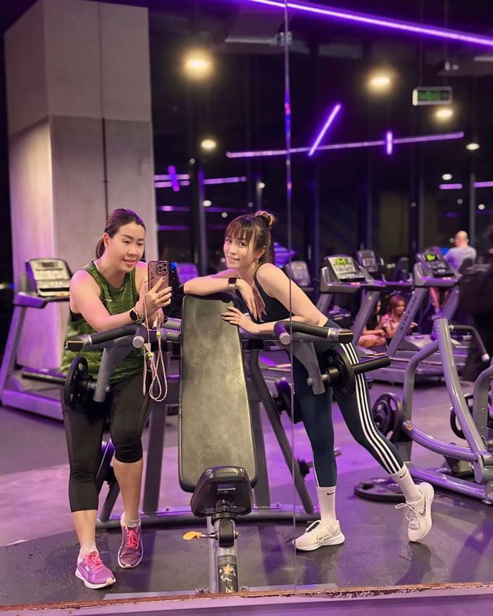 celebrityfitness-indonesia-friend-workout-lynna_tj